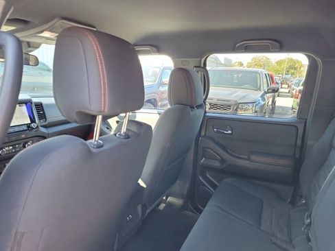 Used 2023 Nissan Frontier PRO-4X w/ Technology Package image 27