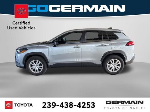 Used 2025 Toyota Corolla Cross L image 3