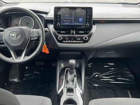 Used 2022 Toyota Corolla SE w/ Carpet Mat Package (TMS) FWD image 9