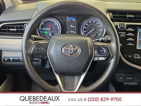 Used 2020 Toyota Camry LE FWD image 12