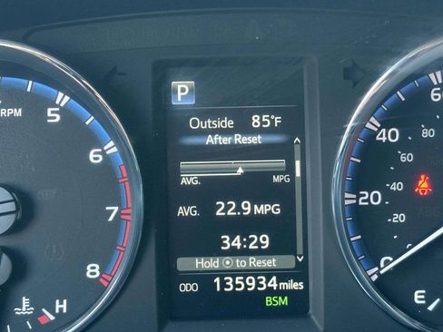 Used 2016 Toyota RAV4 Limited AWD/4WD image 36