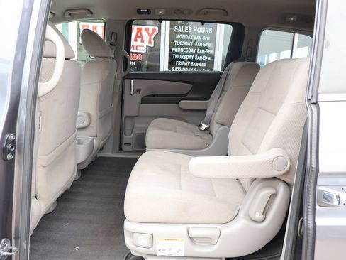 Used 2016 Honda Odyssey SE image 25