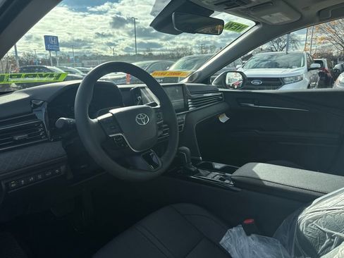 New 2026 Toyota Camry XLE AWD/4WD image 13