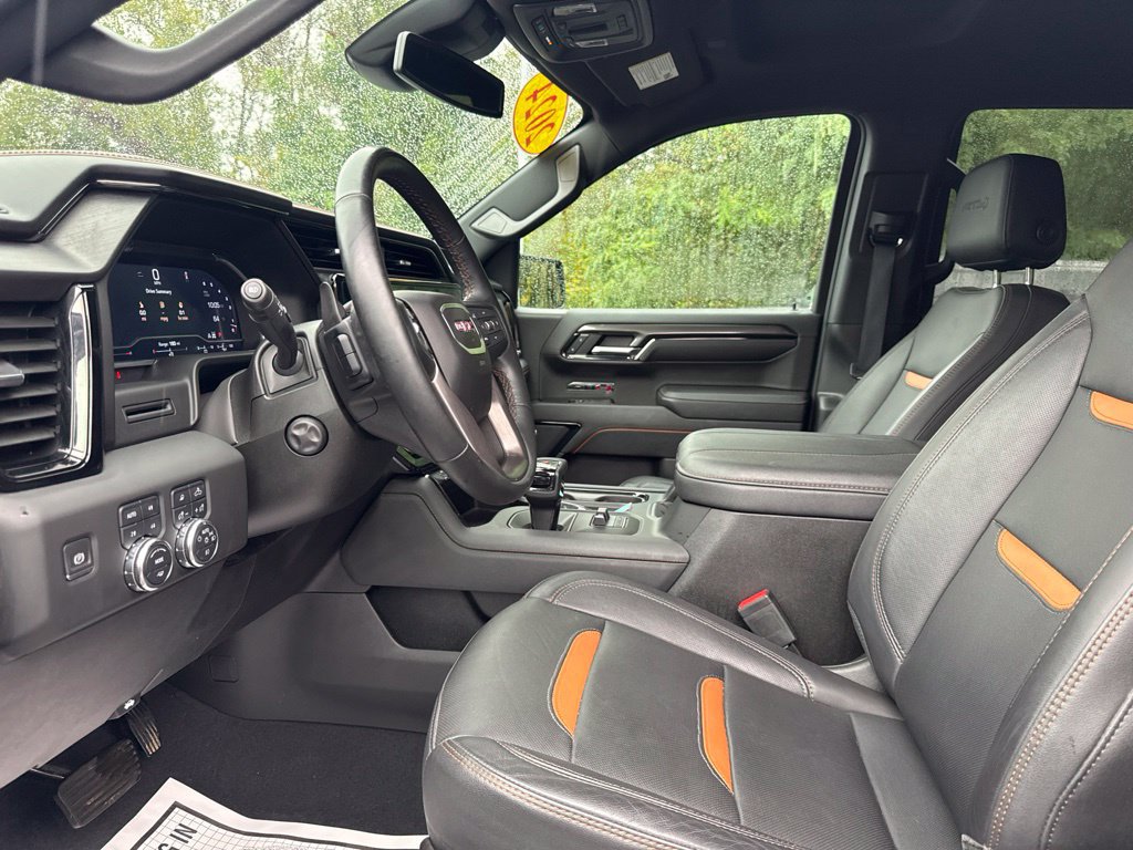 Used 2024 GMC Sierra 1500 AT4 w/ AT4 Preferred Package AWD/4WD image 9
