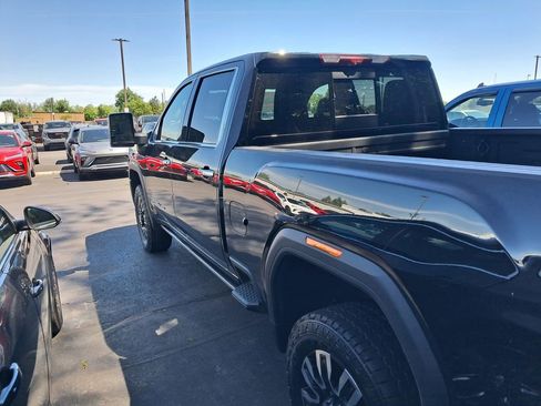 Used 2024 GMC Sierra 2500 Denali Ultimate w/ Max Trailering Package AWD/4WD image 8