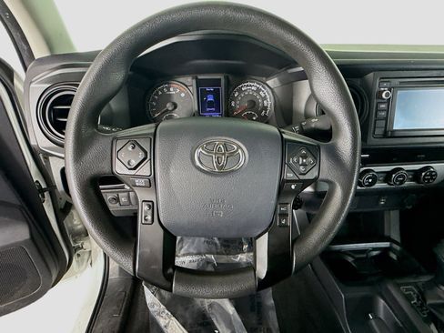 Used 2018 Toyota Tacoma SR w/ SR Convenience Package image 13