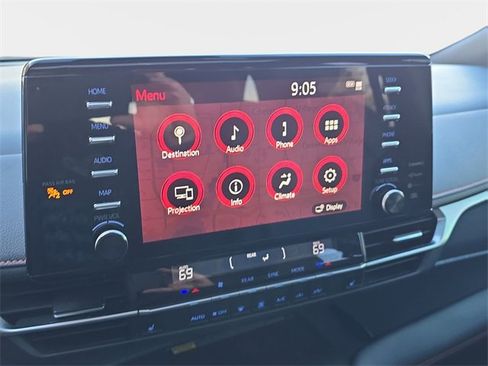 Used 2022 Toyota Sienna XSE image 25