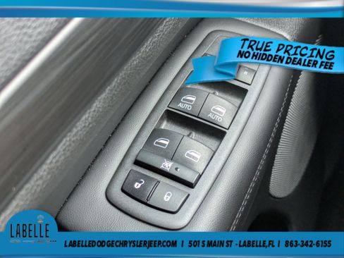 Used 2022 Jeep Grand Cherokee Laredo E RWD image 19