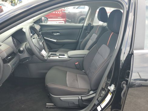 New 2025 Nissan Sentra SR w/ Midnight Edition image 15