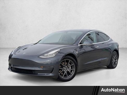 Used 2020 Tesla Model 3 Long Range image 1