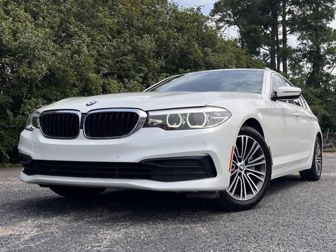 Used 2020 BMW 530i RWD image 1