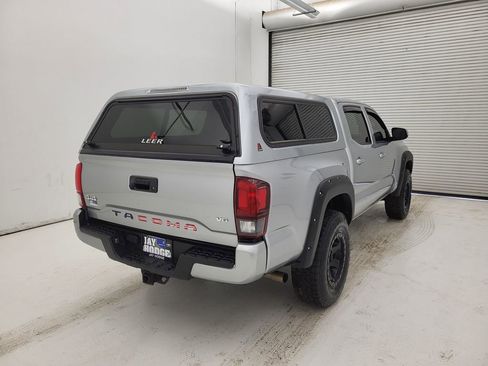 Used 2023 Toyota Tacoma SR image 12