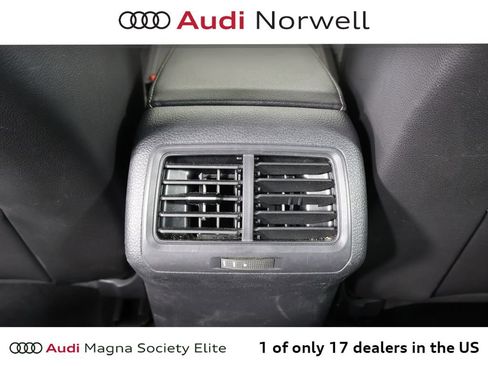 Used 2017 Volkswagen Golf 4-Door AWD/4WD image 20