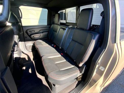 Used 2021 Nissan Titan PRO-4X w/ Pro-4x Convenience Package AWD/4WD image 26