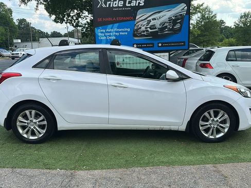 Used 2014 Hyundai Elantra GT FWD image 8