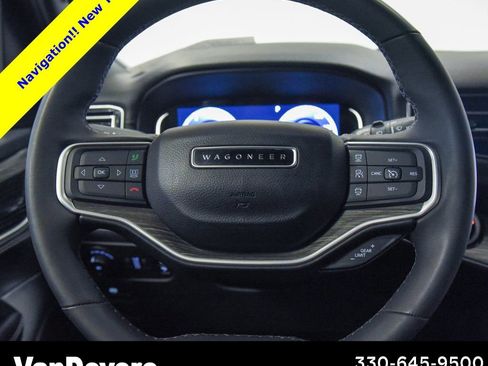 Used 2024 Jeep Wagoneer Series III AWD/4WD image 14