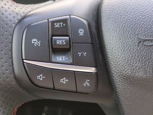 Used 2023 Ford Escape ST-Line w/ Tech Pack #1 FWD image 16