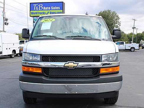 Used 2024 Chevrolet Express 2500 w/ Driver Convenience Package image 13