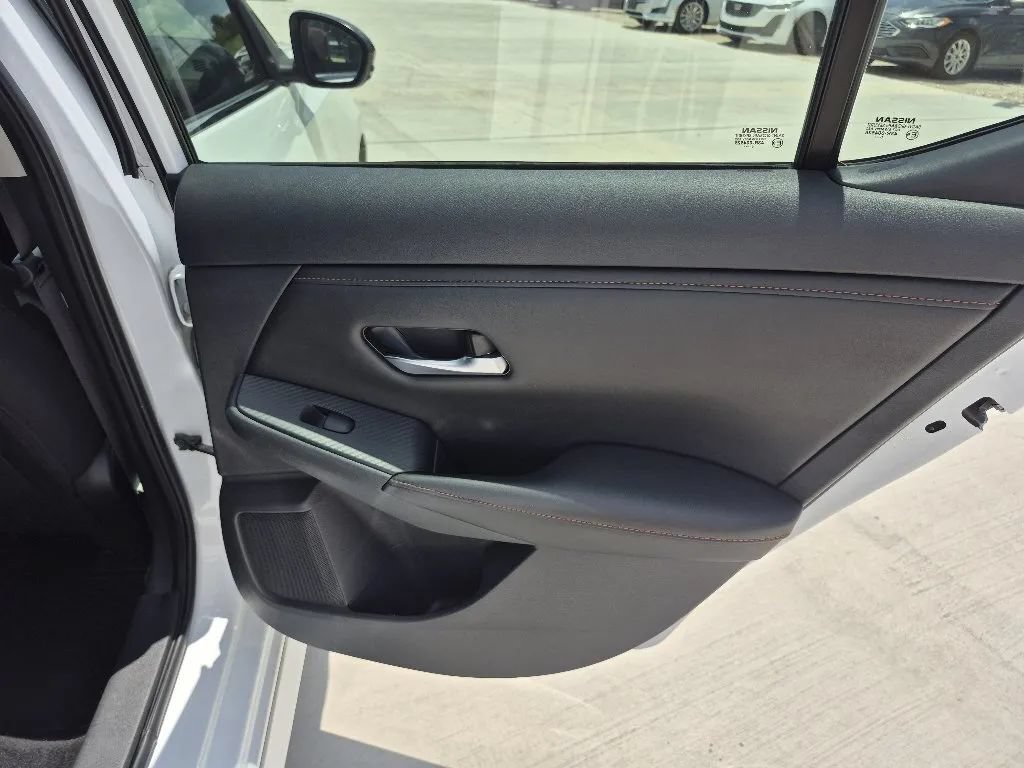 Used 2021 Nissan Sentra SR FWD image 19