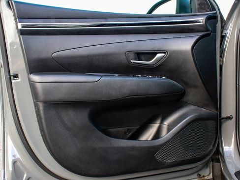 Used 2024 Hyundai Tucson SE image 8