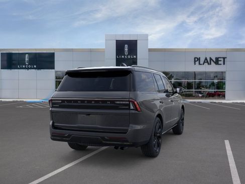 New 2026 Lincoln Navigator Black Label AWD/4WD image 8