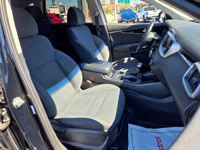 Used 2019 Kia Sorento AWD V6 w/ LX V6 Convenience Package image 20