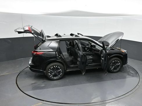 Used 2026 Nissan Rogue Platinum w/ Platinum Premium Package AWD/4WD image 61