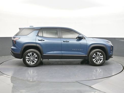 New 2026 Chevrolet Equinox LT FWD image 16