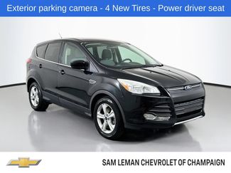 Used 2015 Ford Escape SE FWD video 1