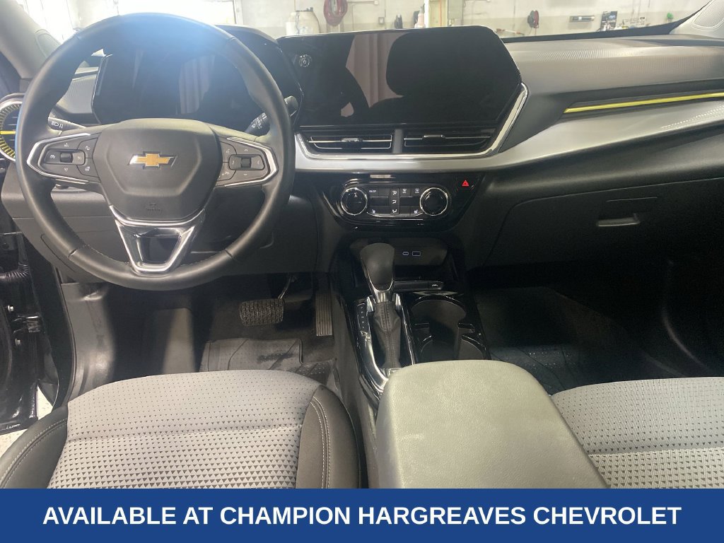 Certified 2024 Chevrolet Trax LT w/ Driver Confidence Package FWD image 27
