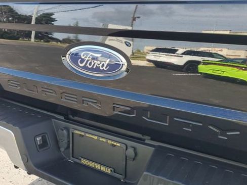 Used 2017 Ford F250 Lariat w/ Lariat Ultimate Package image 37