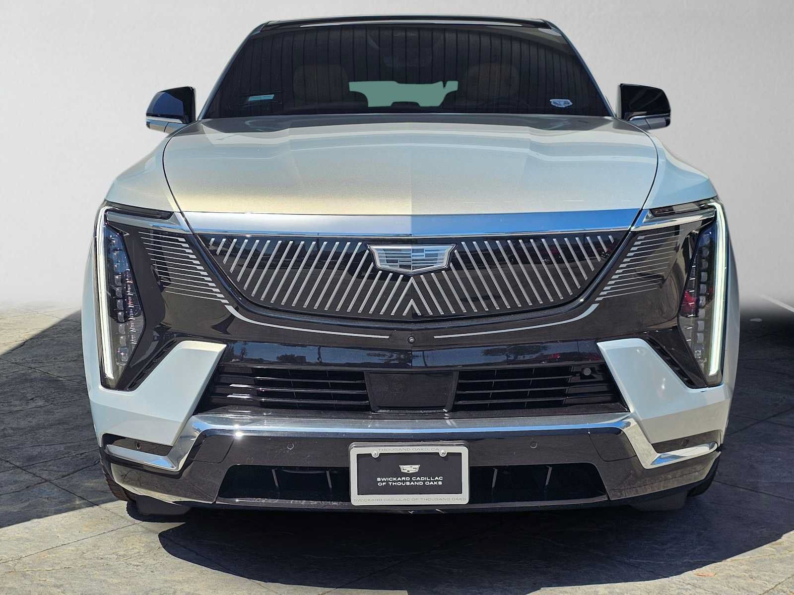 Used 2025 Cadillac Escalade IQ Luxury 2 AWD/4WD image 8