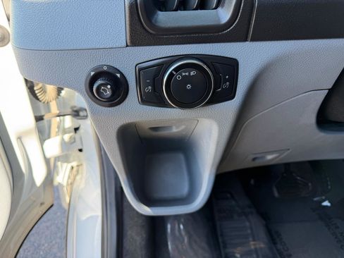 Used 2018 Ford Transit 150 XL image 12