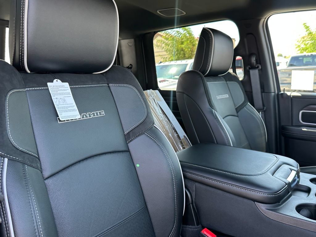 New 2026 RAM 3500 Laramie AWD/4WD image 16