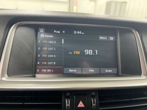 Used 2020 Kia Optima LX FWD image 14