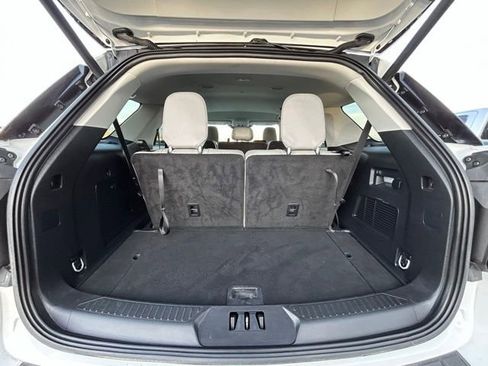 Used 2025 Ford Explorer Active w/ Active Comfort Package image 45