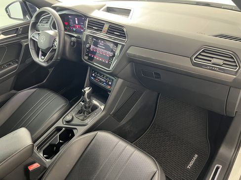 Used 2022 Volkswagen Tiguan SE R-Line AWD/4WD image 26