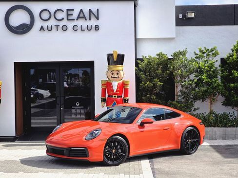 Used 2021 Porsche 911 Carrera image 2