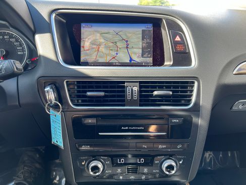 Used 2016 Audi Q5 2.0T Premium Plus w/ Technology Package image 19