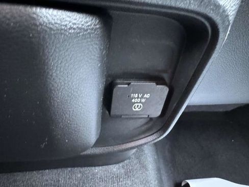 Used 2021 RAM 1500 Laramie image 18