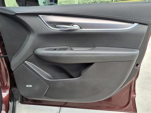 Used 2023 Cadillac XT6 Luxury FWD image 11