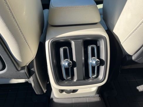 Certified 2023 Volvo XC40 B5 Plus w/ Driver Assist Package image 24