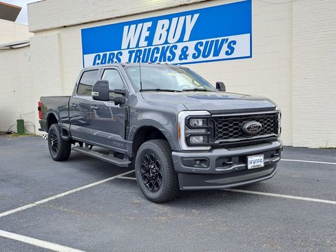 New 2026 Ford F250 Lariat w/ Black Appearance Package AWD/4WD image 1