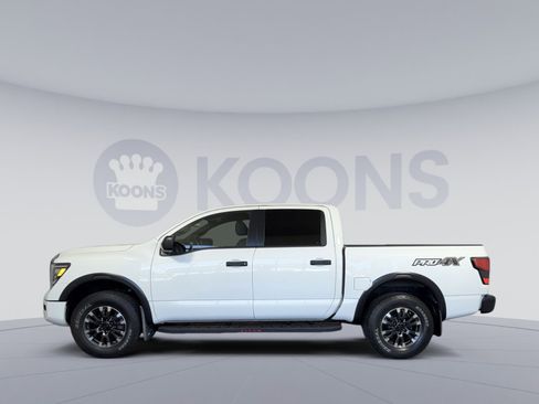 Used 2022 Nissan Titan PRO-4X w/ Off Road Protection Package AWD/4WD image 2