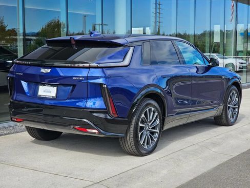 New 2026 Cadillac Lyriq Sport AWD/4WD image 5