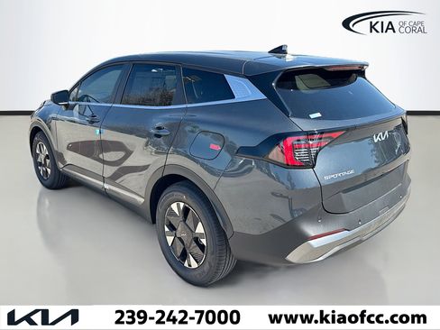 New 2026 Kia Sportage LX image 3