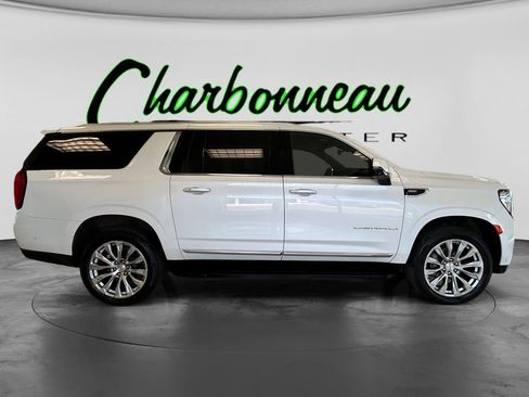 Used 2024 GMC Yukon XL Denali w/ Advanced Technology Package AWD/4WD image 6