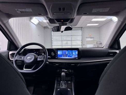 New 2026 Nissan Kicks SV w/ SV Premium Package image 18