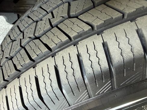 Used 2013 Chevrolet Tahoe LT image 39