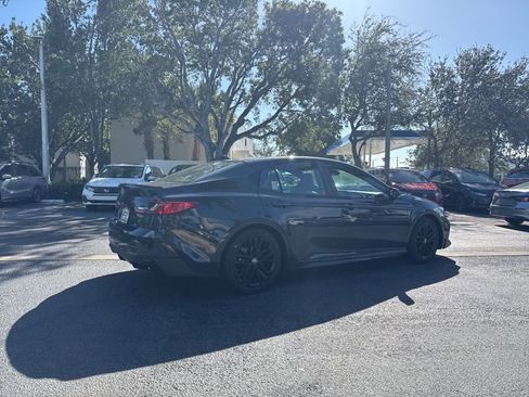 Used 2025 Toyota Camry SE image 6